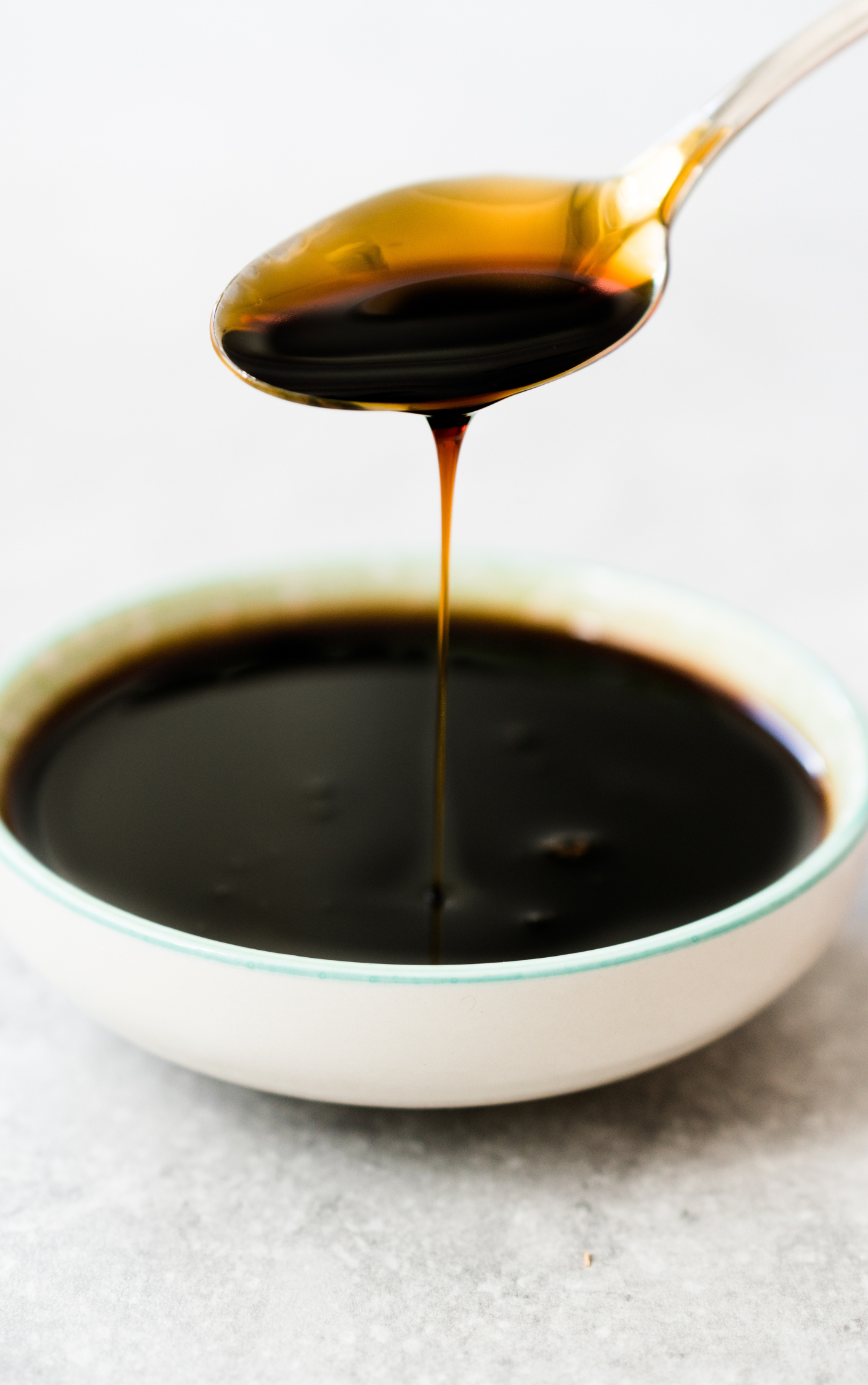 You are currently viewing Sticky Situation: The Best Substitute for Molasses