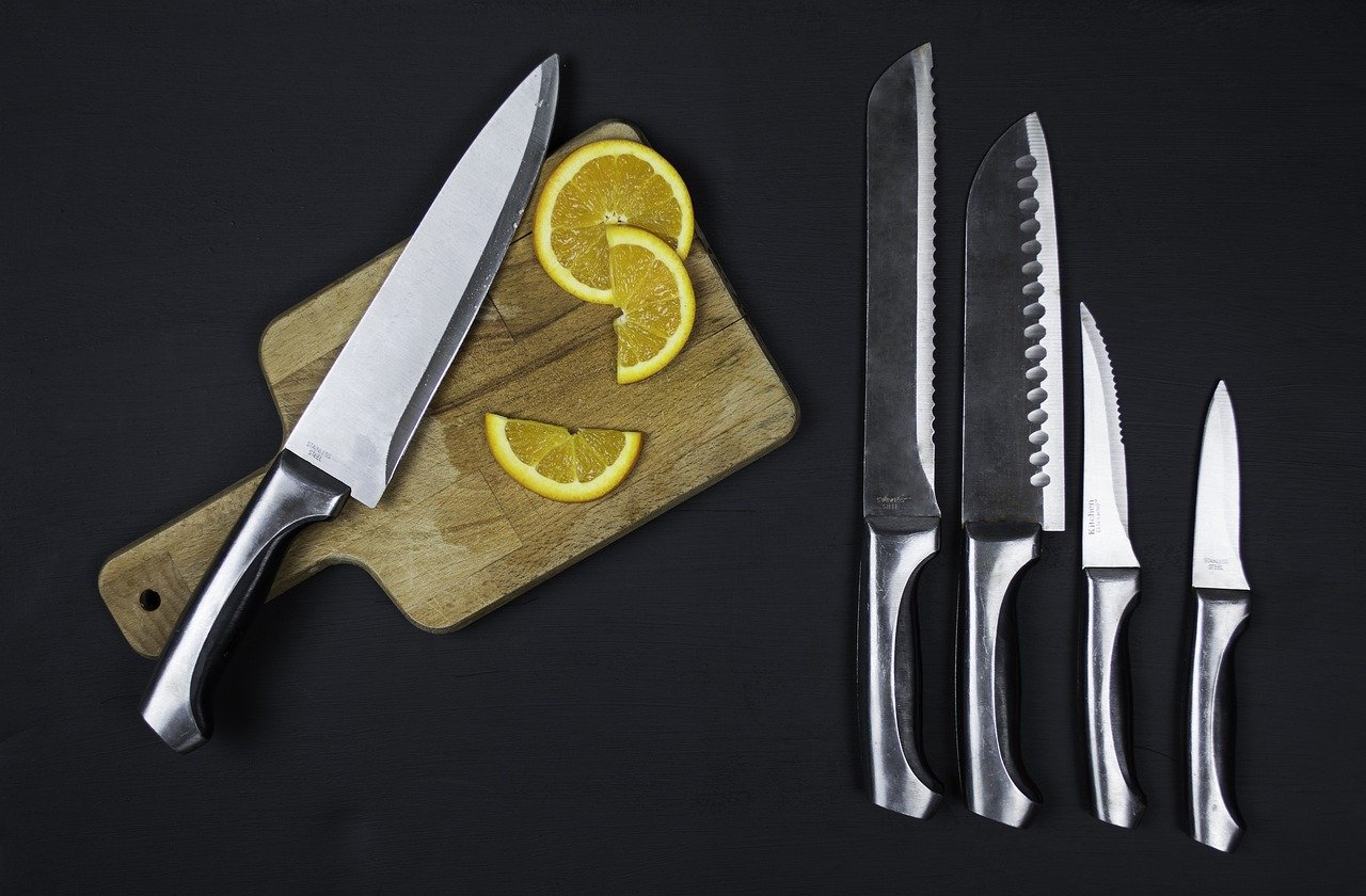 Read more about the article A Detailed Review: The Winner of the Knife Set Showdown